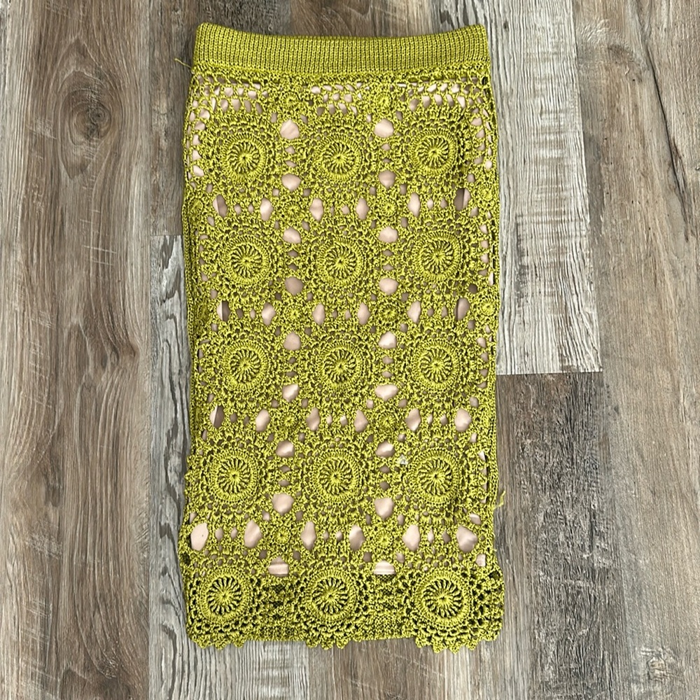 Eva Mendes | Crotchet skirt